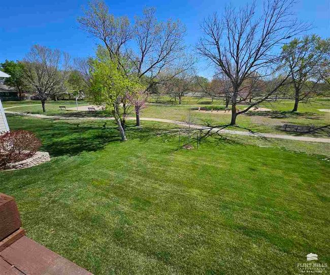 1605 Parkplace Court, House other with 3 bedrooms, 3 bathrooms and null parking in Abilene KS | Image 45