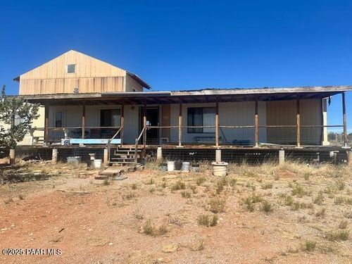 58558 N Shadow Mountain Pkwy, Seligman, AZ, 86337-5176 | Card Image
