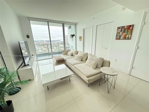 apt-3709-92 Sw 3rd St, Miami, FL, 33130-3374 | Card Image