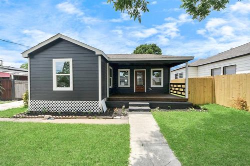 1218 Des Jardines St, Houston, TX, 77023-3717 | Card Image