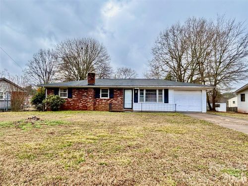 173 Sedgefield Dr, Forest City, NC, 28043-3932 | Card Image