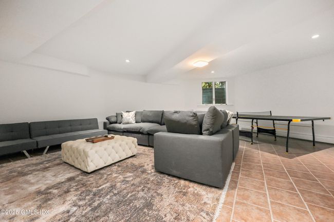 Game Room in Lower Level | Image 32