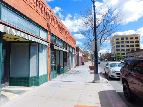 1817 Carey Ave, Cheyenne, WY, 82001-4421 | Card Image