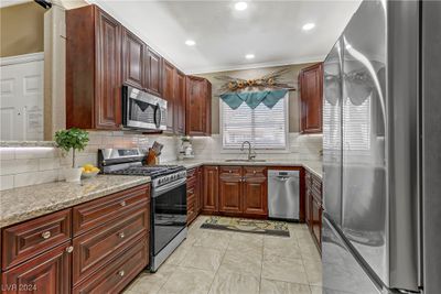 1053 - 5250 S Rainbow Boulevard, Condo with 3 bedrooms, 1 bathrooms and null parking in Las Vegas NV | Image 1