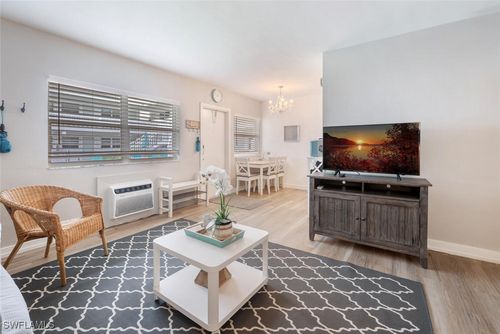 2-532 4th Ave S, NAPLES, FL, 34102-6391 | Card Image