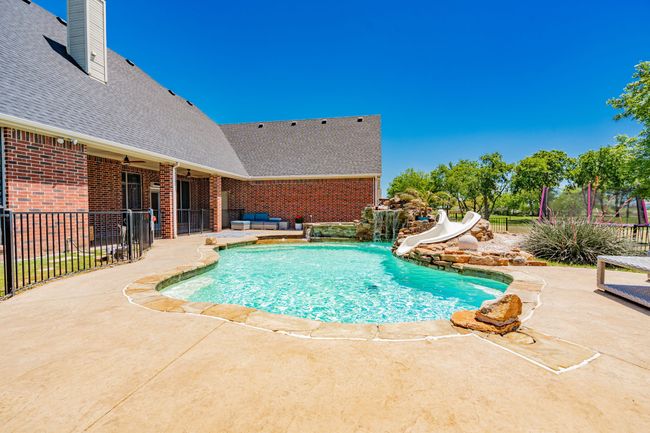 12176 Livingston Way, House other with 4 bedrooms, 4 bathrooms and null parking in Forney TX | Image 36