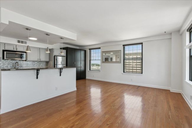 APT-1105 - 109 N Main St, Condo with 2 bedrooms, 2 bathrooms and null parking in Memphis TN | Image 7