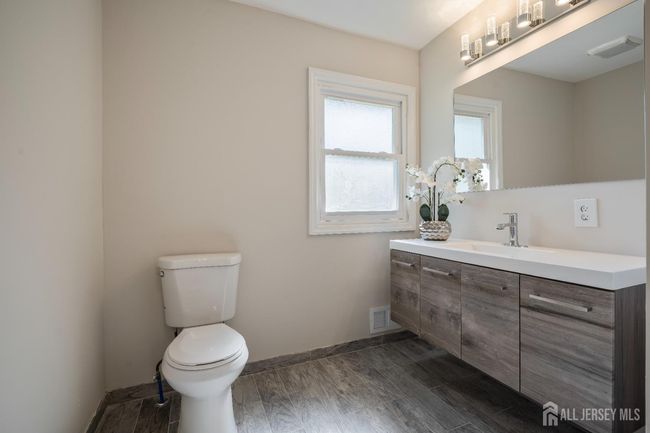 34 Hershey Rd, House other with 4 bedrooms, 3 bathrooms and null parking in East Brunswick NJ | Image 16