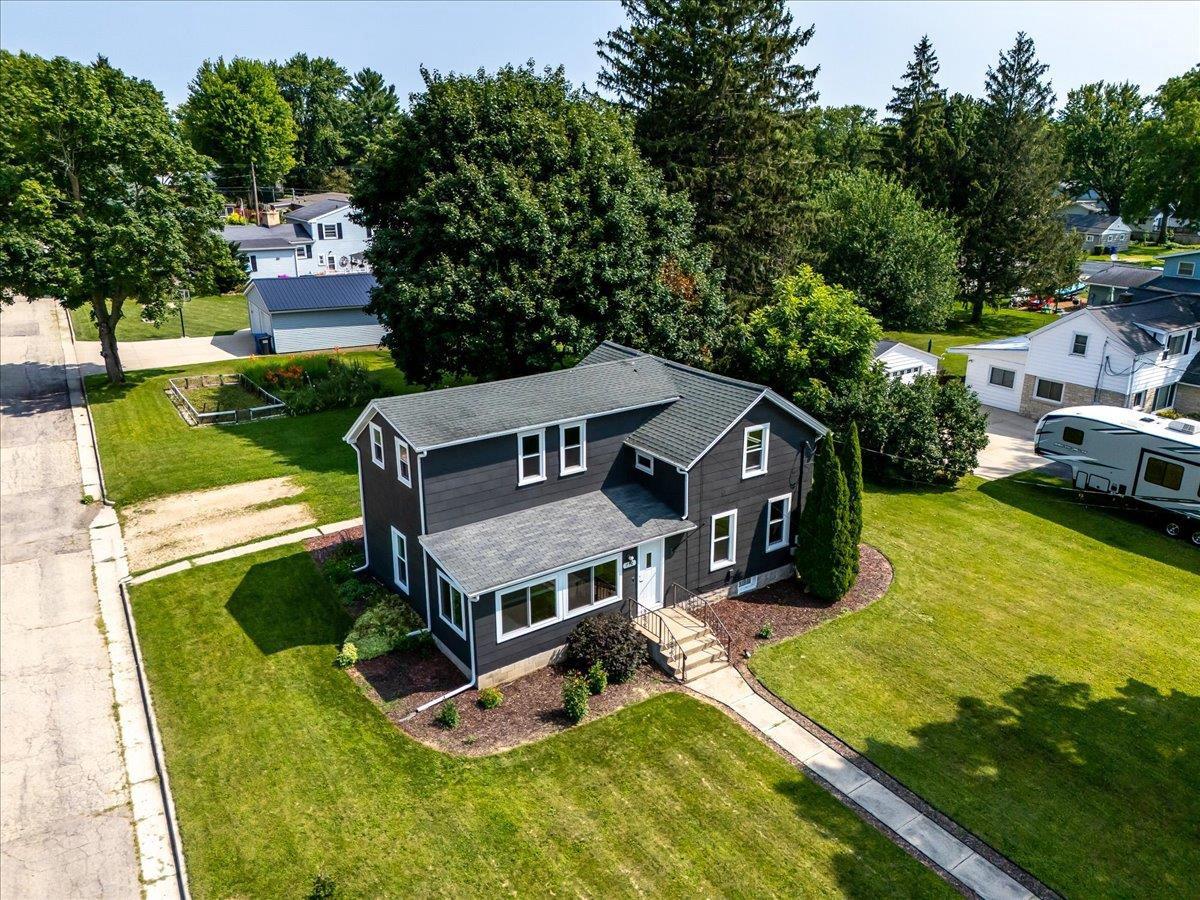 Hamilton St, Columbus, WI 53925