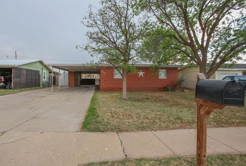 1810 S Benton St, Big Spring, TX, 79720-5728 | Card Image