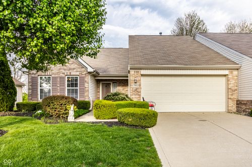 17813 Crown Pointe Ct, Noblesville, IN, 46062-7622 | Card Image
