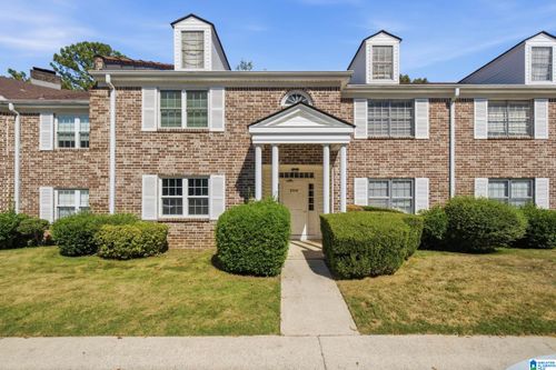 a-2108 Montreat Ln, VESTAVIA HILLS, AL, 35216-4018 | Card Image