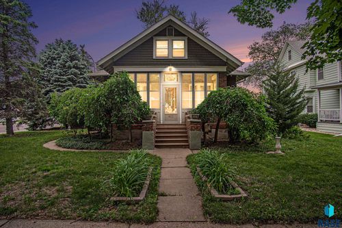 401 Linn St Street, Yankton, SD, 57078 | Card Image