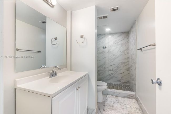 APT-304 - 5962 Morningstar Cir, Condo with 2 bedrooms, 2 bathrooms and null parking in Delray Beach FL | Image 23