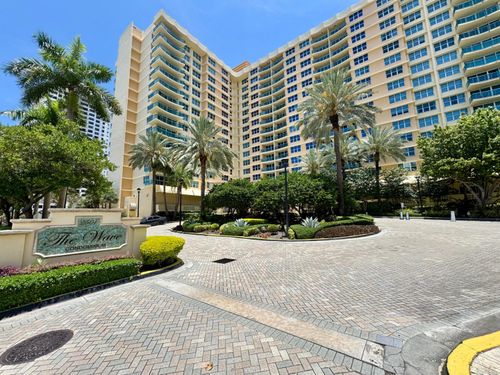 326-2501 S Ocean Dr, Hollywood, FL, 33019-2633 | Card Image