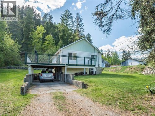 401 Lakeview Street, Castlegar, BC, V1N3Y1 | Card Image