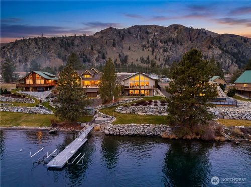 15107 N Lakeshore Dr, Entiat, WA, 98822-9625 | Card Image