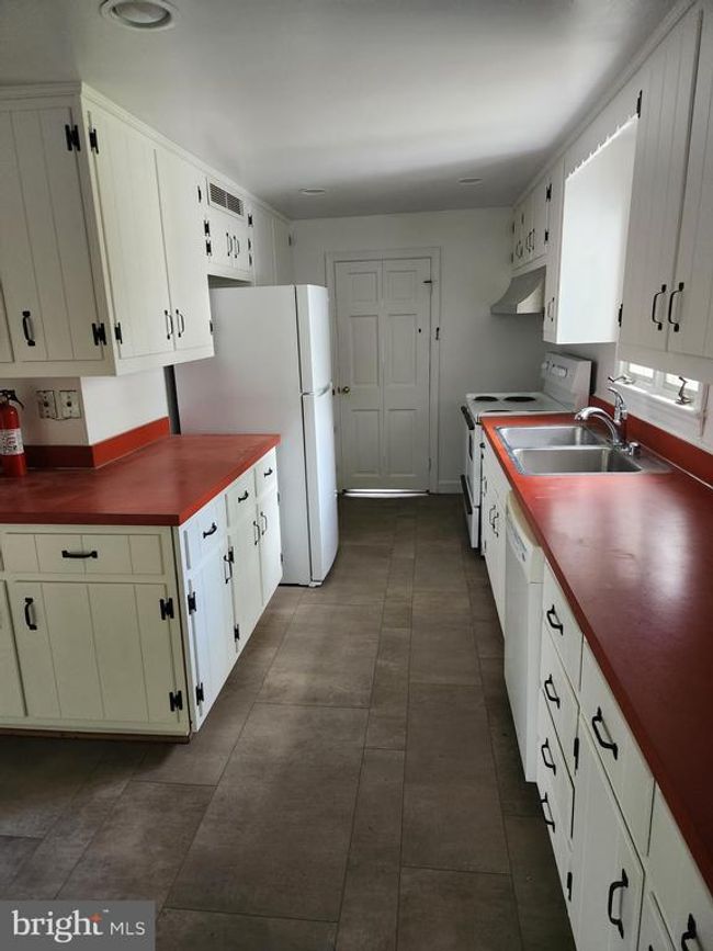 2000 Rectortown Rd, Home with 3 bedrooms, 4 bathrooms and null parking in UPPERVILLE VA | Image 5