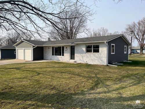 625 Lafayette, Clay Center, KS, 67432 | Card Image