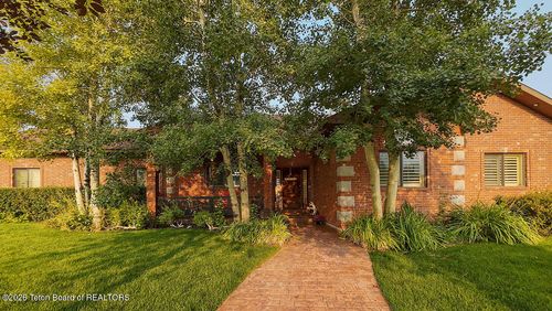 209 Braves Cir, Afton, WY, 83110-9503 | Card Image