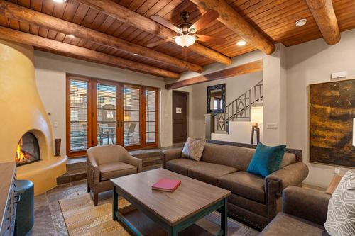 60b-103 Catron St, Santa Fe, NM, 87501-1875 | Card Image