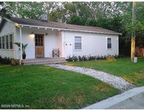 803 San Fernando St, Fernandina Beach, FL, 32034-3162 | Card Image