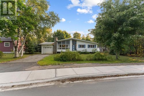 35 Pine Tree Rd, Gambo, NL, A0G0H8 | Card Image