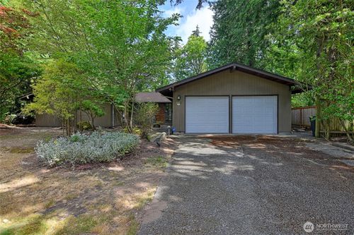 8808 Se 54th Se, Mercer Island, WA, 98040 | Card Image