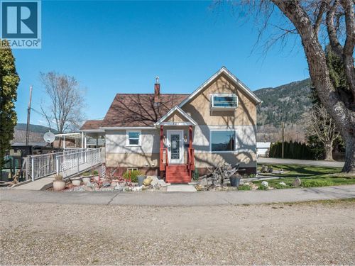 701 4th Street, Castlegar, BC, V1N2B7 | Card Image