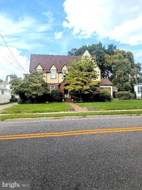 250 Delaware St, WOODBURY, NJ, 08096-5807 | Card Image