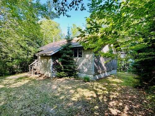 557 Paul Bunyan Road, Gouldsboro, ME, 04607 | Card Image