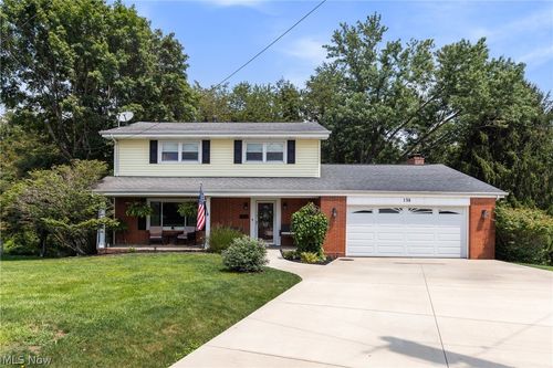 136 Crisswill Rd, Saint Clairsville, OH, 43950-1416 | Card Image