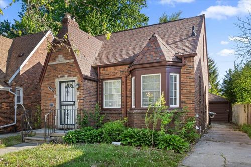 10042 Grayton St, Detroit, MI, 48224-1940 | Card Image