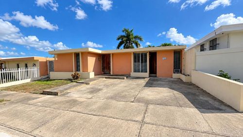 ext-college-park-259 Santa Narcisa, Guaynabo, PR, 00921 | Card Image