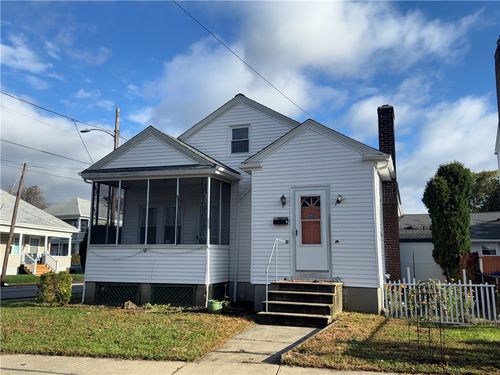 75 High School Ave, Cranston, RI, 02910-2731 | Card Image