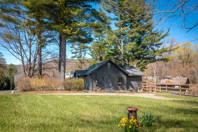 73 Kent Cornwall Rd, House other with 2 bedrooms, 1 bathrooms and 2 parking in Kent CT | Image 10