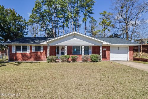 15314 Saint Charles St, Gulfport, MS, 39503-3108 | Card Image