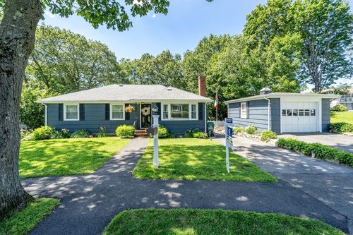 20 Oak Ridge Cir, Lynn, MA, 01904-1528 | Card Image
