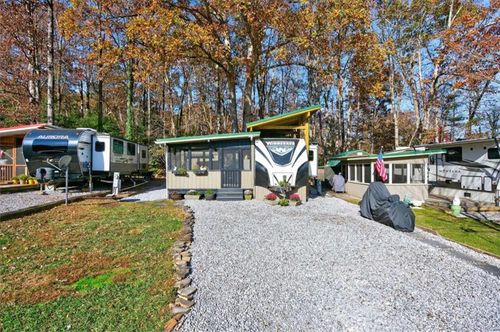 324 Leisure Acres Dr, Cleveland, GA, 30528-5258 | Card Image