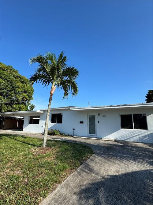 6828 Sw 5th St, PEMBROKE PINES, FL, 33023-1118 | Card Image