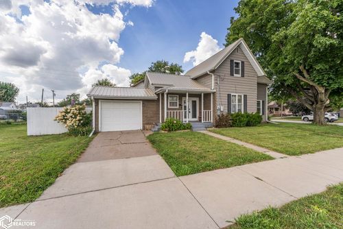 521 N 4th Ave, Washington, IA, 52353-2307 | Card Image