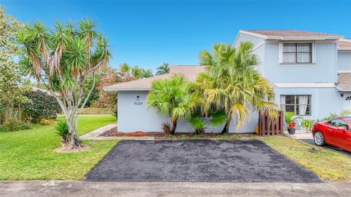 16324-16324 Country Lake Cir, Delray Beach, FL, 33484-6655 | Card Image