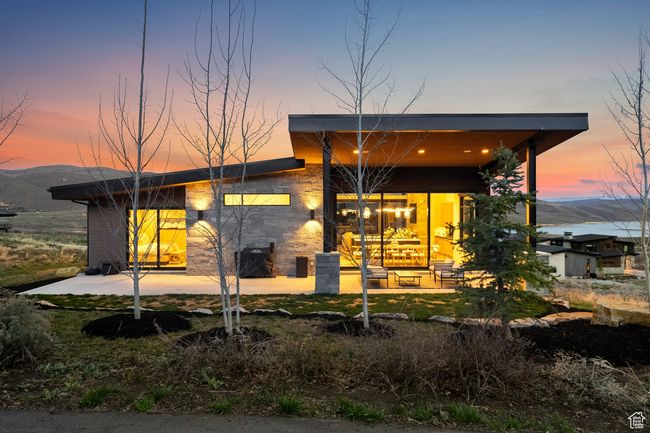 View of front of property with a patio area | Image 14