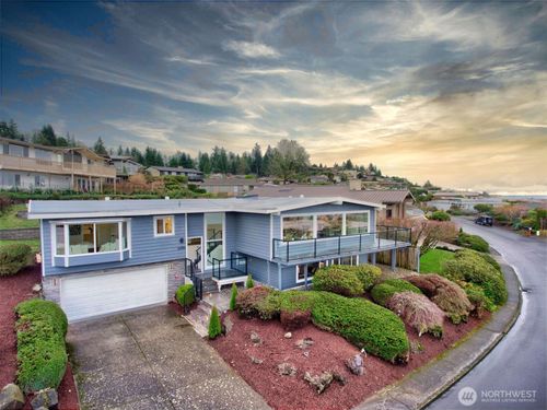 13901 Somerset Lane Se, Bellevue, WA, 98006 | Card Image