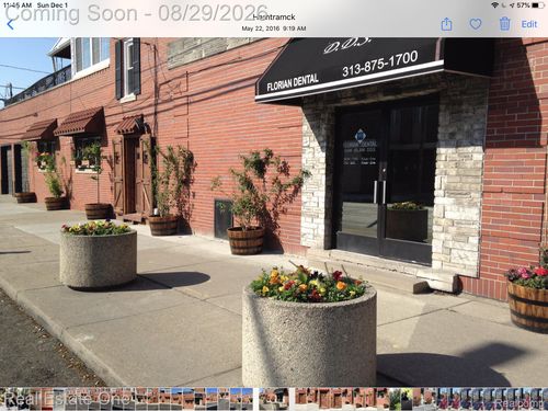 2460 Florian St, Hamtramck, MI, 48212-3412 | Card Image