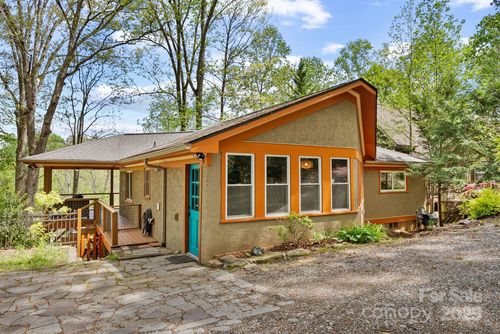 39 Hibriten Dr, Asheville, NC, 28801-1005 | Card Image
