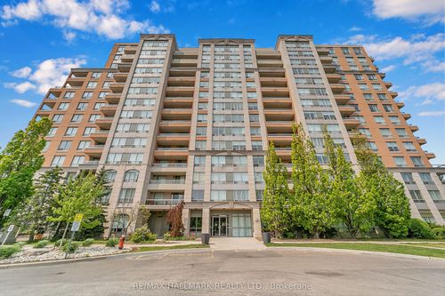 615-29 Northern Heights Dr, Richmond Hill, ON, L4B4L8 | Card Image