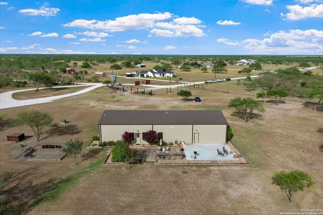 226 Private Rd 3251, Home with 4 bedrooms, 2 bathrooms and null parking in Alice TX | Image 41