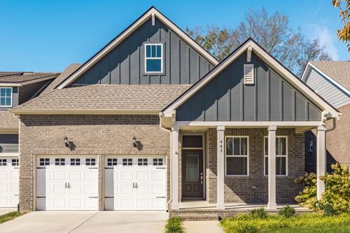 441 Golden Meadow Ln, Hendersonville, TN, 37075-1561 | Card Image