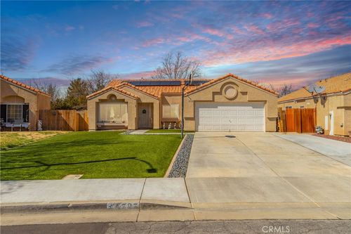 45723 Berkshire St, Lancaster, CA, 93534-5120 | Card Image
